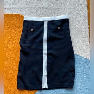 Knit H&M Knee Skirt - Black & White 🤍♠️
